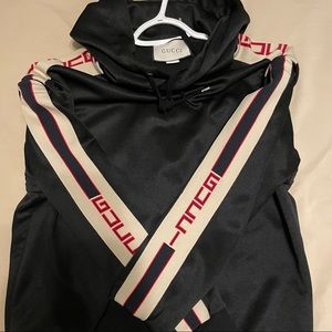 Gucci Hooded sweatshirt with removable sleeves